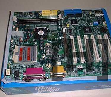 Epox 8K7A+ moederbord