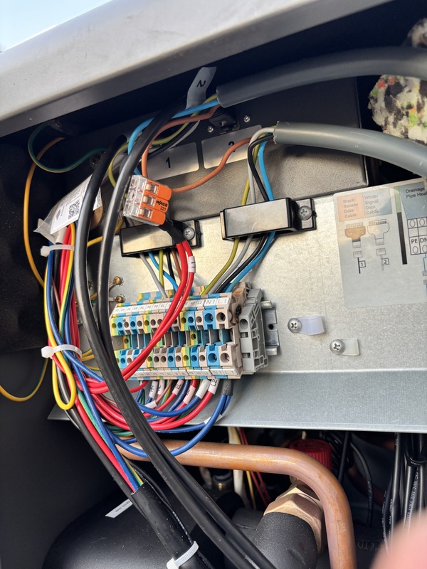 Afbeeldingslocatie: https://tweakers.net/i/s-AGTBzMTbDh1KLfJtrcPmnfKc0=/x800/filters:strip_icc():strip_exif()/f/image/N4XES0YVZ7JCq45S3tezbYXJ.jpg?f=fotoalbum_large