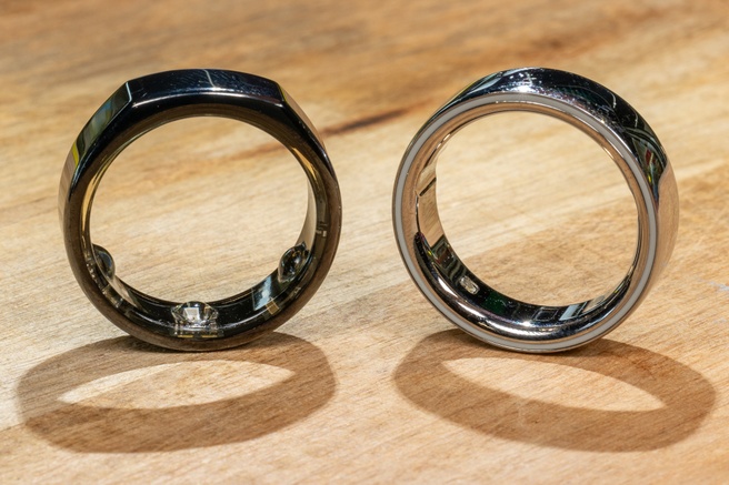 Oura Ring Gen3 (links) en Oura Ring 4
