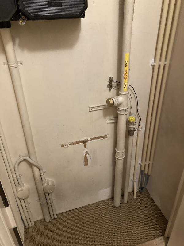 Afbeeldingslocatie: https://tweakers.net/i/s39VmWBaAKVzEup4BwiGCxGetDA=/x800/filters:strip_icc():strip_exif()/f/image/HMgpZiVxvMMGQRTnEvk99reZ.jpg?f=fotoalbum_large