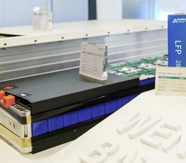 Afbeeldingslocatie: https://tweakers.net/i/s3oCrZR5U1cBv2ODP1CtcLKF4Lk=/fit-in/4920x3264/filters:max_bytes(3145728):no_upscale():strip_icc():strip_exif()/f/image/5nXcDbcVw1ytAvahudGaPwsE.jpg?f=user_large