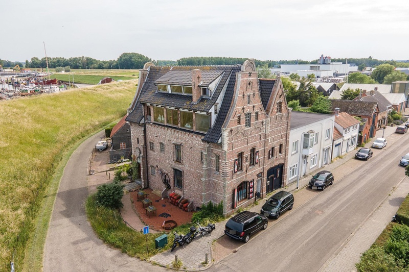 Afbeeldingslocatie: https://tweakers.net/i/s511QKgED_im15UY39Aq0XJW1M4=/800x/filters:strip_icc():strip_exif()/f/image/91Jyerw5l4Jxdtv8fX4uU3fV.jpg?f=fotoalbum_large