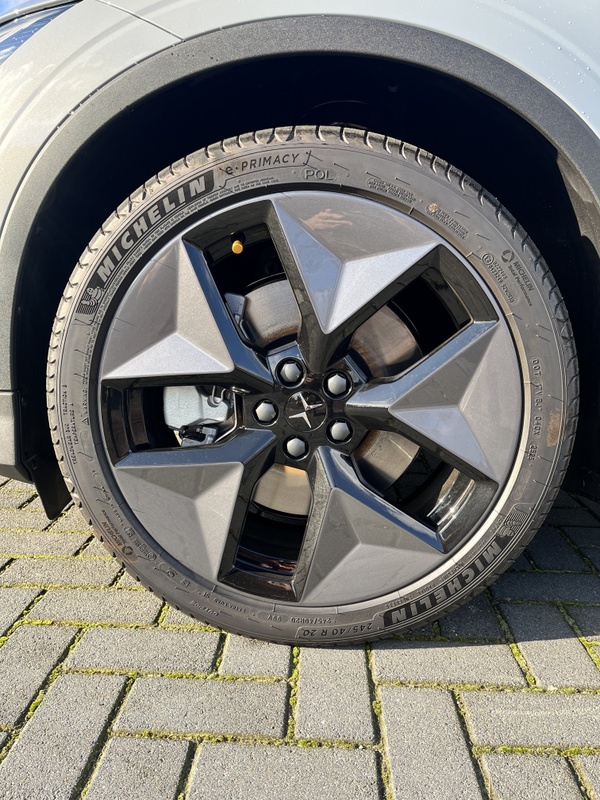 Afbeeldingslocatie: https://tweakers.net/i/s6yYAmzEIRvS7UmhnKS6Saya_OQ=/x800/filters:strip_icc():strip_exif()/f/image/CopZzb8yoDlaWUGWlWwcnZf3.jpg?f=fotoalbum_large