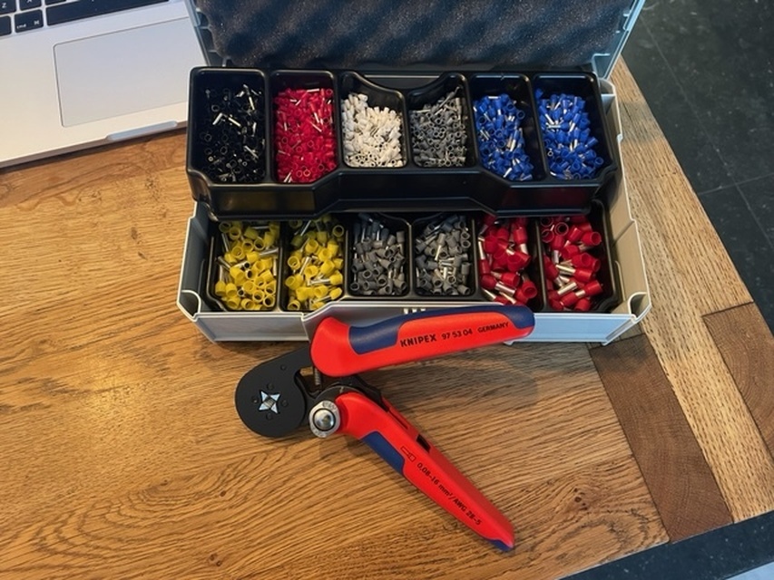 Afbeeldingslocatie: https://tweakers.net/i/sANMUl_Id6cUdvXPHuT0AVWUFZ0=/full-fit-in/4920x3264/filters:max_bytes(3145728):no_upscale():strip_icc():fill(white):strip_exif()/f/image/8fJoAqtC3ZEiVBA48bbFvgtG.jpg?f=user_large