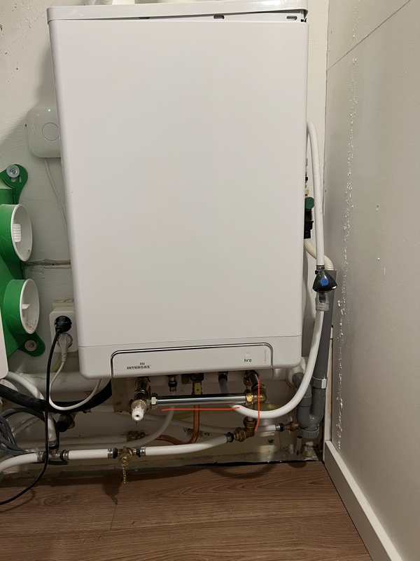 Afbeeldingslocatie: https://tweakers.net/i/sFHRW3Q5kulWs-4kYQ5zaitXIJ4=/x800/filters:strip_icc():strip_exif()/f/image/mgai2LXtR5RHrlFqmqKvX5Oj.jpg?f=fotoalbum_large