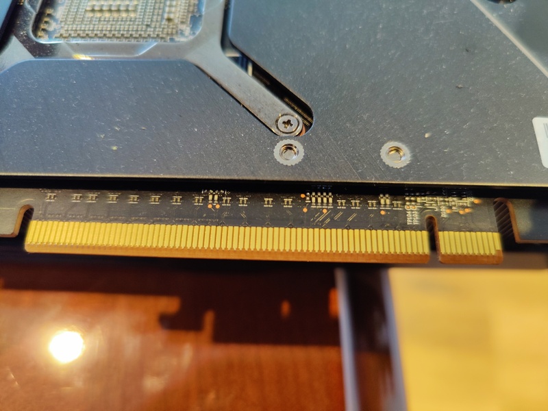 Afbeeldingslocatie: https://tweakers.net/i/sHmtogdoZvp3Hn-GYVOpUNhx8b0=/800x/filters:strip_icc():strip_exif()/f/image/UOijb5EJPyjYhaeoGhybBMaG.jpg?f=fotoalbum_large