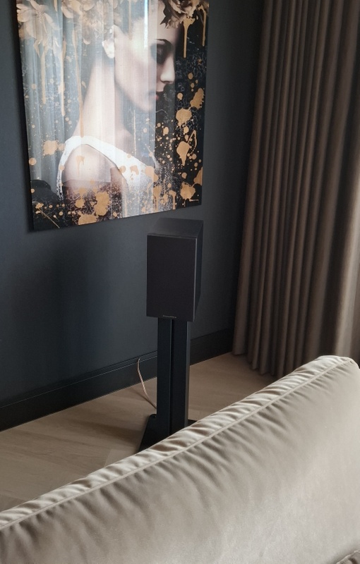 Afbeeldingslocatie: https://tweakers.net/i/sJ_5d7qrMbDOUii4X4lvHpik9gw=/x800/filters:strip_icc():strip_exif()/f/image/W2UrHdibfit20170wj8uu7pO.jpg?f=fotoalbum_large