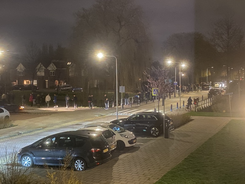 Afbeeldingslocatie: https://tweakers.net/i/sS2r03PifnNxWIkL0eniM-UzyOY=/800x/filters:strip_icc():strip_exif()/f/image/t2gWlQhpDCETAwqWa9iIqCeU.jpg?f=fotoalbum_large