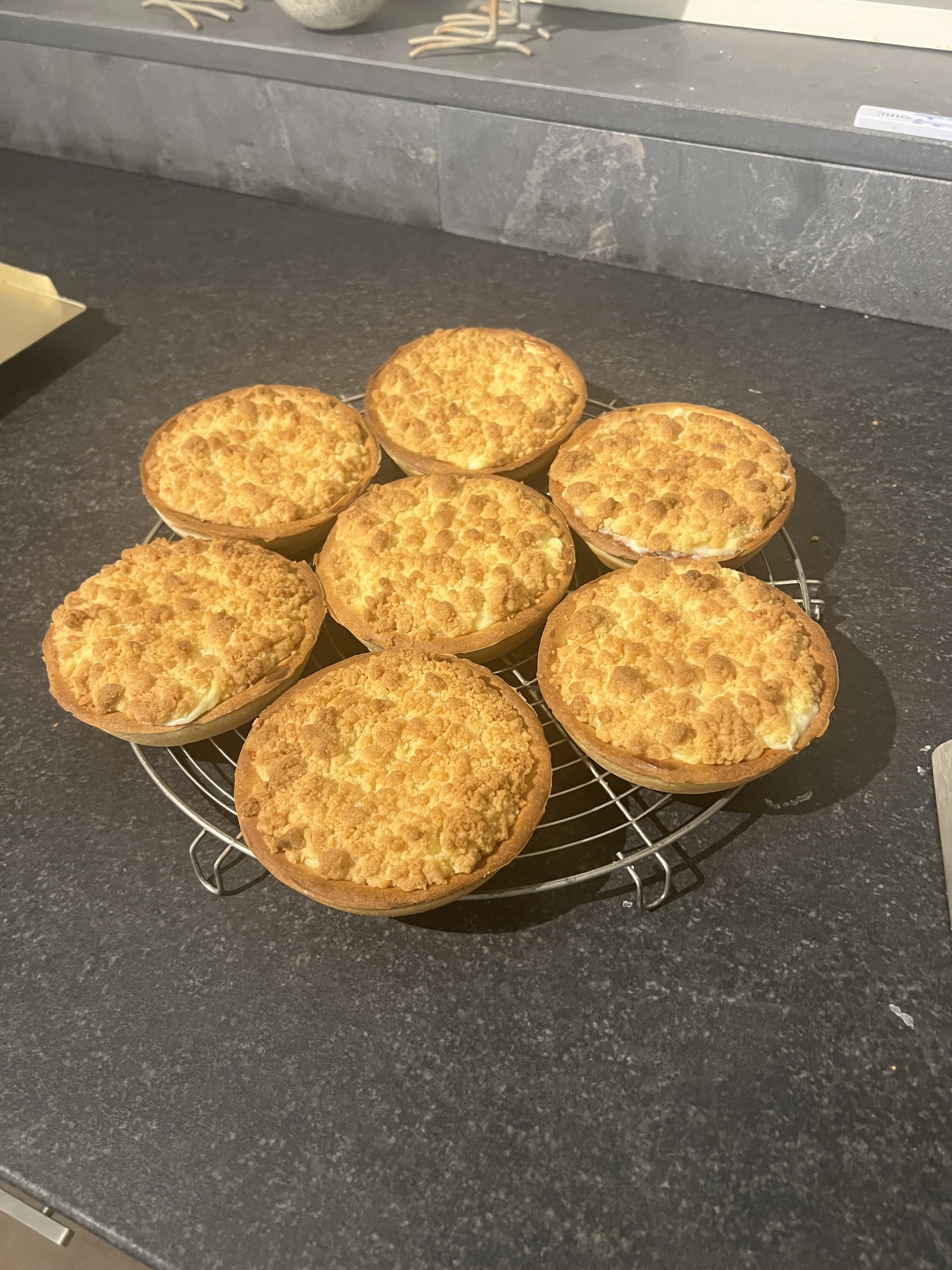 Afbeeldingslocatie: https://tweakers.net/i/sSd4nIT1HsIU6EZU4THhZhPXwTg=/fit-in/4920x3264/filters:max_bytes(3145728):no_upscale():strip_icc():strip_exif()/f/image/BOfQGv0feya5qCLFd6TrEQtT.jpg?f=user_large