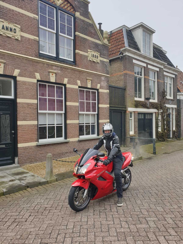 Afbeeldingslocatie: https://tweakers.net/i/sTFjasMHc6_9HNWxpcENIYZsOa8=/x800/filters:strip_icc():strip_exif()/f/image/JV2BphahNYkK3aWQzenGdOLn.jpg?f=fotoalbum_large