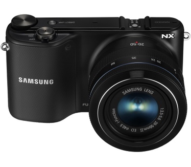 Samsung NX2020 + 20-50mm f/3.5-5.6 ED II NX Zwart