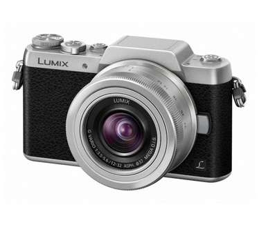 Panasonic Lumix G DMC-GF7 + Lumix G Vario 12-32mm F3.5-5.6 Asph. Mega OIS Zwart