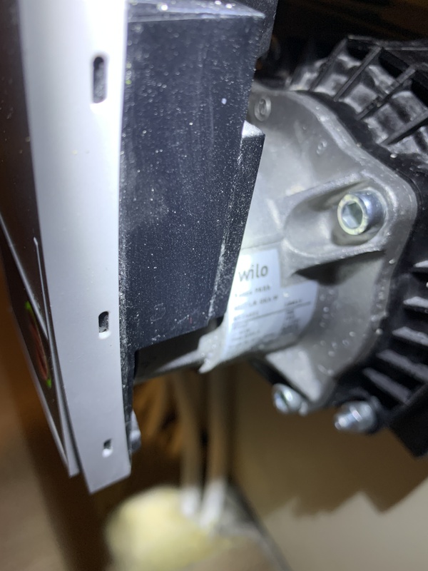 Afbeeldingslocatie: https://tweakers.net/i/saY0y8phF-6Xj5__um57QpdarIk=/x800/filters:strip_icc():strip_exif()/f/image/qMggKuo2qs72icPY1g2qJIGv.jpg?f=fotoalbum_large