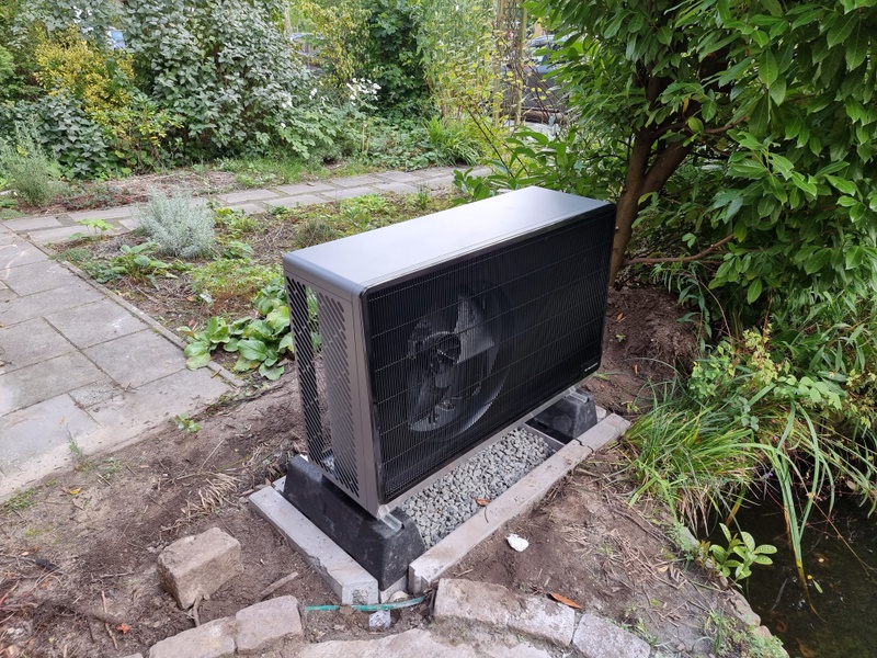 Afbeeldingslocatie: https://tweakers.net/i/scNLJqoVjZq0Xx9tFBnCa4CXFyo=/800x/filters:strip_icc():strip_exif()/f/image/VkTKyKb2D4bsaZ2LMQFgkPc7.jpg?f=fotoalbum_large