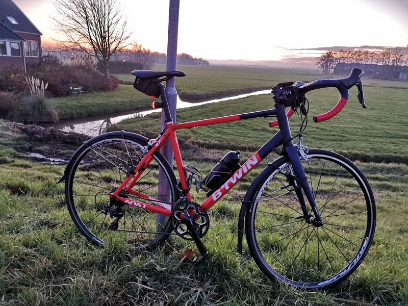 Afbeeldingslocatie: https://tweakers.net/i/sdnf-Iw7Mdiu3Fe6f_Fg0dEBk68=/800x/filters:strip_icc():strip_exif()/f/image/3R76PHQcObtQSJSSPFXDARLa.jpg?f=fotoalbum_large