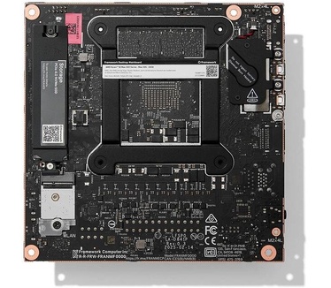 Framework Desktop Mainboard (AMD Ryzen™ AI Max 385 - 32GB)