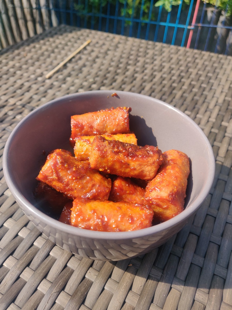 Afbeeldingslocatie: https://tweakers.net/i/seT7oXdu52mksMu68XY0V7Ddt4w=/800x/filters:strip_icc():strip_exif()/f/image/k6HlWN4bUKMMrnTqs5PAreZ3.jpg?f=fotoalbum_large