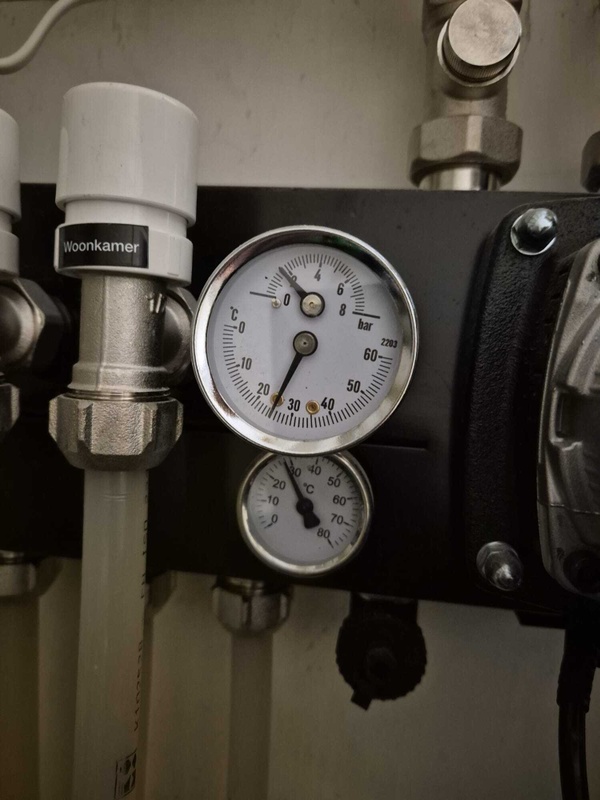 Afbeeldingslocatie: https://tweakers.net/i/sfPK4fg13gMygSYmxUVxmlQunoA=/x800/filters:strip_icc():strip_exif()/f/image/ou9dJUlnJRXOWPLIxyyY4uog.jpg?f=fotoalbum_large