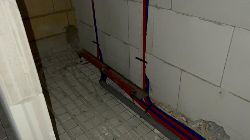 Afbeeldingslocatie: https://tweakers.net/i/sfy1u66aCbi2HOczz3NS30l1TdQ=/800x/filters:strip_icc():strip_exif()/f/image/DhPH0GCWBkYXyGkooqJ5BMS6.jpg?f=fotoalbum_large