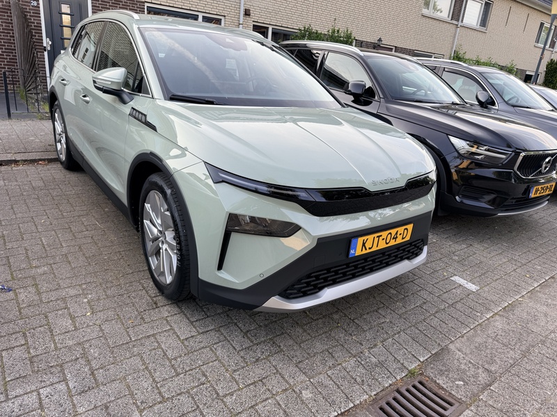 Afbeeldingslocatie: https://tweakers.net/i/sh31sUphavq_Dm26NWPtC-RFZwc=/800x/filters:strip_icc():strip_exif()/f/image/HWpFi8W4yMLcm7ekJFdbaV6s.jpg?f=fotoalbum_large