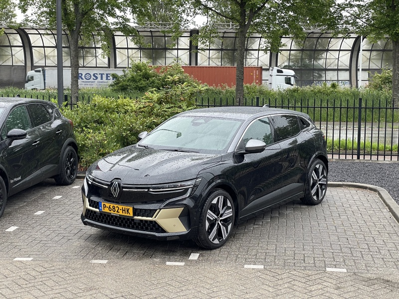 Afbeeldingslocatie: https://tweakers.net/i/sh6jLj2JNg86u76GkIbx1wYI7OY=/800x/filters:strip_icc():strip_exif()/f/image/W06pvkyPQqmgeJ4uSo2iXpFO.jpg?f=fotoalbum_large