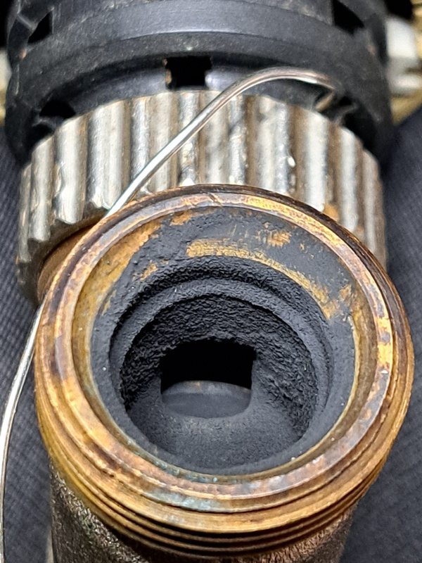 Afbeeldingslocatie: https://tweakers.net/i/slrn0x4BLBtTqF7xzfrLieTzu3Q=/x800/filters:strip_icc():strip_exif()/f/image/mvyazQFk81RzCiQViPYg06at.jpg?f=fotoalbum_large