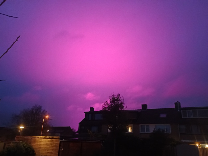 Afbeeldingslocatie: https://tweakers.net/i/sm782rYh_lDl1xLMpJhEIjaO0eo=/800x/filters:strip_icc():strip_exif()/f/image/GtHOPQHhoruPxdHY4v67MwZP.jpg?f=fotoalbum_large