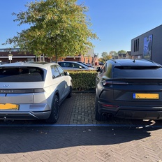 Afbeeldingslocatie: https://tweakers.net/i/smspjbk2p4pHai-9WavyZ2b178M=/232x232/filters:strip_icc():strip_exif()/f/image/deJ9nAAJ7HMySlCrA0Y9t75U.jpg?f=fotoalbum_tile