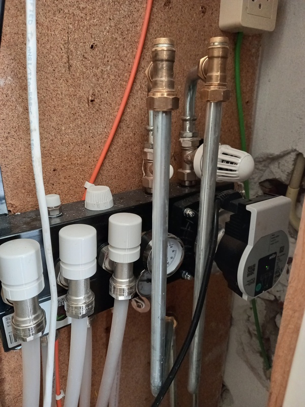 Afbeeldingslocatie: https://tweakers.net/i/sndsNMV9QEd01XA7rKxcuq3nn8s=/x800/filters:strip_icc():strip_exif()/f/image/xjc6t5LHZByaXvTbXj9hr9w0.jpg?f=fotoalbum_large