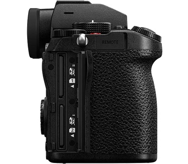 Panasonic S5 + Lumix S 18-40mm / F4.5-6.3 Zoom