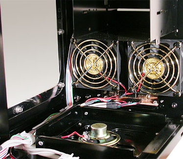 Super Flower SF 301 T3 zwart front fans