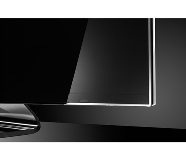 LG 47LM960V
