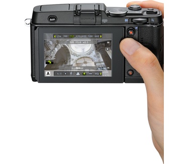 Olympus PEN E-P5 + M. ZD 14-42mm Wit
