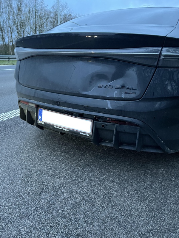 Afbeeldingslocatie: https://tweakers.net/i/sxNUZr92VfDAWZCkt9qmKZYogiw=/x800/filters:strip_icc():strip_exif()/f/image/uSHyRJOT3KAHercki4o1GAzU.jpg?f=fotoalbum_large