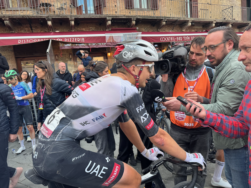 Afbeeldingslocatie: https://tweakers.net/i/t4xunBtJp7y71SUJ-BV5I3VuT8Q=/fit-in/4000x4000/filters:no_upscale():strip_exif()/f/image/qBYaVPXbvssKw6I7Q4bOFPbw.png?f=user_large