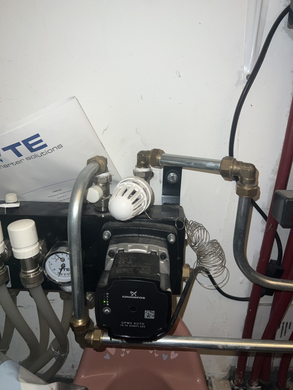 Afbeeldingslocatie: https://tweakers.net/i/t9Fr-5hJ1YswkhmKGH4wjy_RDpI=/x800/filters:strip_icc():strip_exif()/f/image/rl9bfjUC7ioOHrFEeoxhu8ou.jpg?f=fotoalbum_large