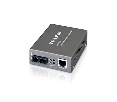 De TP-Link MC210CS is een media converter ontworpen om 1000BASE-LX/LH glasvezel om te zetten naar 1000Base-T k