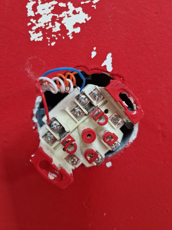 Afbeeldingslocatie: https://tweakers.net/i/tDIQNOpD76c-QdfUI5b_7okGnDU=/x800/filters:strip_icc():strip_exif()/f/image/G7bzFpTRfRouAgO4Rluh1gC6.jpg?f=fotoalbum_large