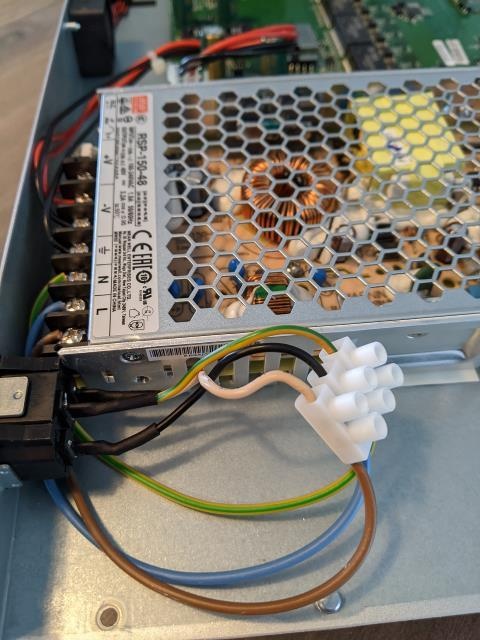 Afbeeldingslocatie: https://tweakers.net/i/tFSFG4QkwAQxf5spnePIl3Lyrpk=/full-fit-in/4920x3264/filters:max_bytes(3145728):no_upscale():strip_icc():fill(white):strip_exif()/f/image/ToPfIQRHpnWZ2NnCIAxinzPQ.jpg?f=user_large