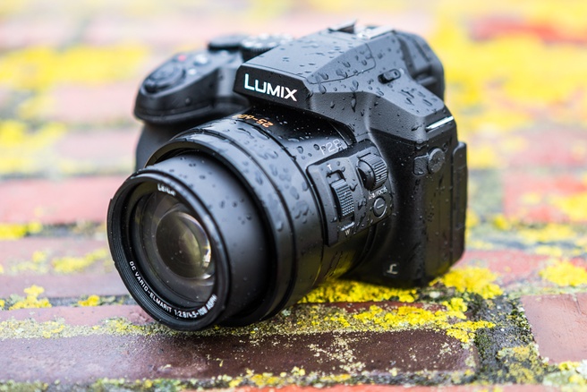 Panasonic FZ300 met spatjes regen