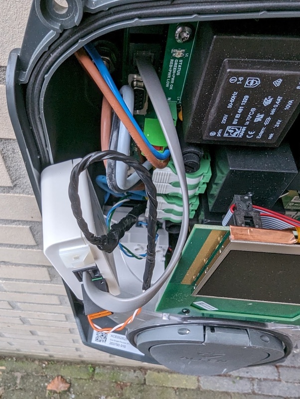 Afbeeldingslocatie: https://tweakers.net/i/tQhFS1cI8SN9S0KOoU6SwvaCbTM=/x800/filters:strip_icc():strip_exif()/f/image/ygJS6KSkoTUdtXnweroC5kbu.jpg?f=fotoalbum_large