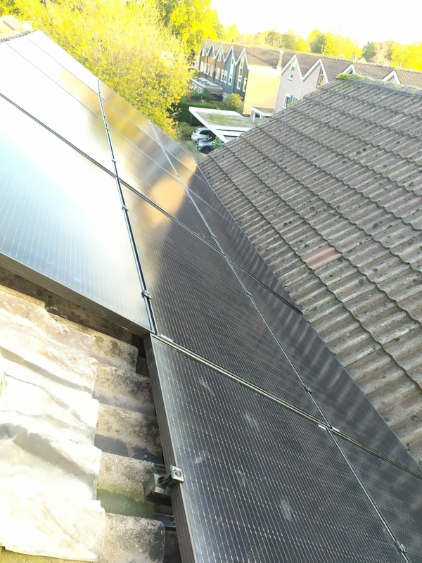 Afbeeldingslocatie: https://tweakers.net/i/t_F5bk2NvG0-WjajUM3HptiVwpg=/x800/filters:strip_icc():strip_exif()/f/image/wT9Flx9qY267aQpPlnKvIM3o.jpg?f=fotoalbum_large