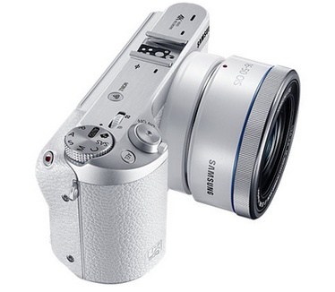 Samsung 500 + 16-50mm