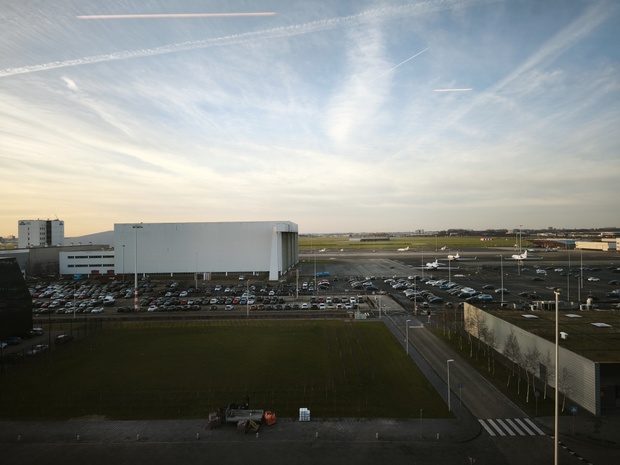 Afbeeldingslocatie: https://tweakers.net/i/tal6lXSad2F0esn0SG9G3Z4idyw=/620x/filters:strip_icc():strip_exif()/m/674583/1TIeS7DAumMqswkopw95aifkE0CzO4650nFOLeUAFIvdHLbltx.jpeg?f=620xauto