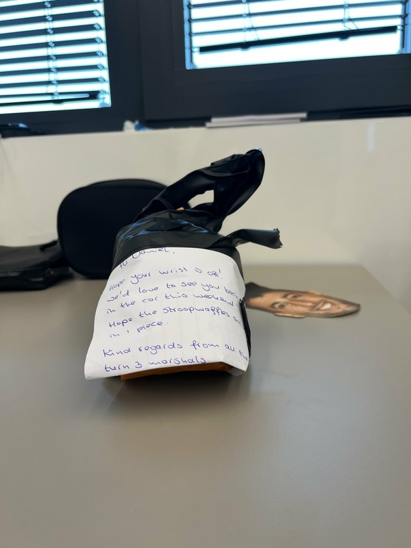 Afbeeldingslocatie: https://tweakers.net/i/tf31_eueGieEioajlE_GkCRfCpM=/x800/filters:strip_icc():strip_exif()/f/image/S3DdBlRZBUZGMhQfeuofCBHI.jpg?f=fotoalbum_large