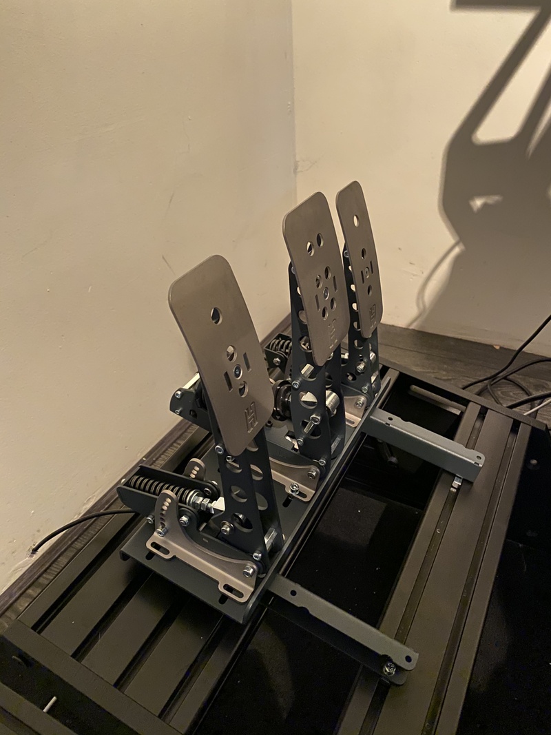 Afbeeldingslocatie: https://tweakers.net/i/tkI172Nu8BF1iR4CJ-edP0u-yG0=/800x/filters:strip_icc():strip_exif()/f/image/AoUy5Xic2AB04r25vmgVuxgY.jpg?f=fotoalbum_large