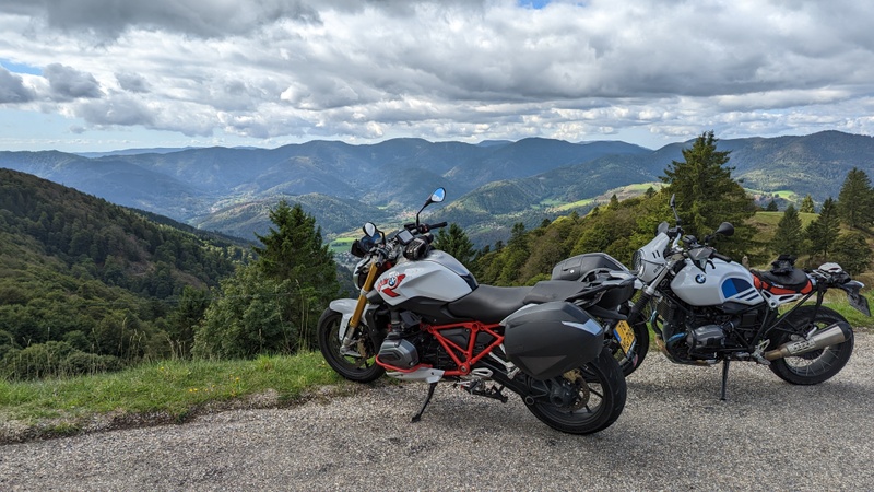 Afbeeldingslocatie: https://tweakers.net/i/tnzHeXZ8Rz3wxEHpYsSzGw-p7_g=/800x/filters:strip_icc():strip_exif()/f/image/hUjXy28dSubZYYg5Rxr7ZwUp.jpg?f=fotoalbum_large