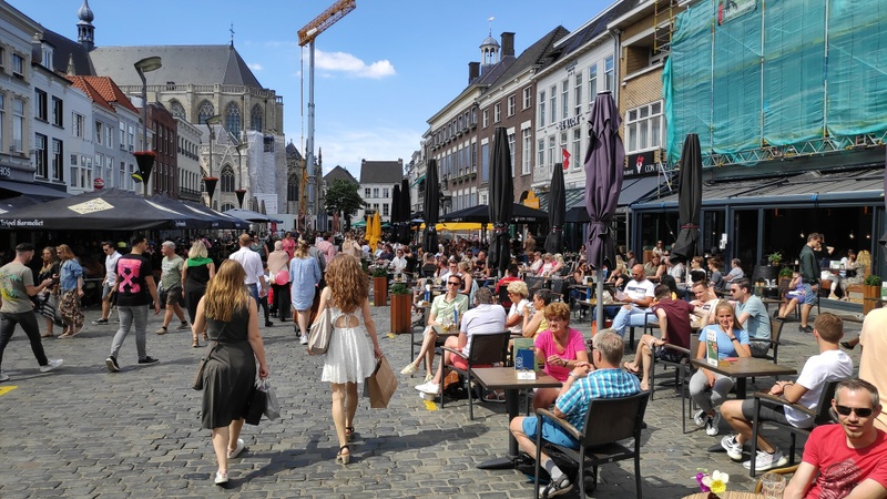 Afbeeldingslocatie: https://tweakers.net/i/toAe5cdqcRqzr0gqtwndid7WGCs=/800x/filters:strip_icc():strip_exif()/f/image/qCadGeWTBBKa2OdQ7VRLtbMc.jpg?f=fotoalbum_large