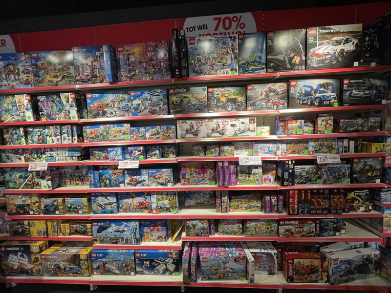 Afbeeldingslocatie: https://tweakers.net/i/tpLxpgXsPbJwU7zTNaTY-ahwIwk=/800x/filters:strip_icc():strip_exif()/f/image/vgvyHwaIHK9tBTe3j3BmSNZN.jpg?f=fotoalbum_large