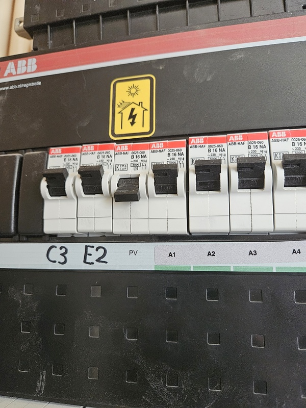 Afbeeldingslocatie: https://tweakers.net/i/tpYBaIEIQanLpLTgzTZMyXjPMLQ=/x800/filters:strip_icc():strip_exif()/f/image/GtHhUTUga8iXLB8hBnFAUokj.jpg?f=fotoalbum_large
